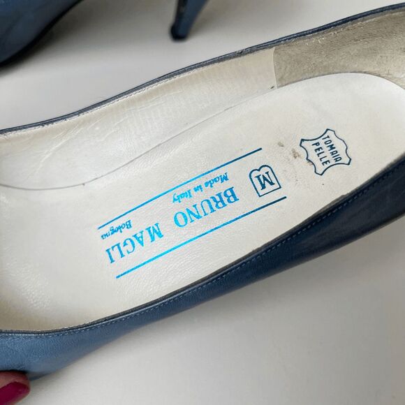 Vintage Bruno Magli Italy Slate Blue Pumps 38.5 / US 8 Leather Heels Blue Soles - Picture 8 of 16